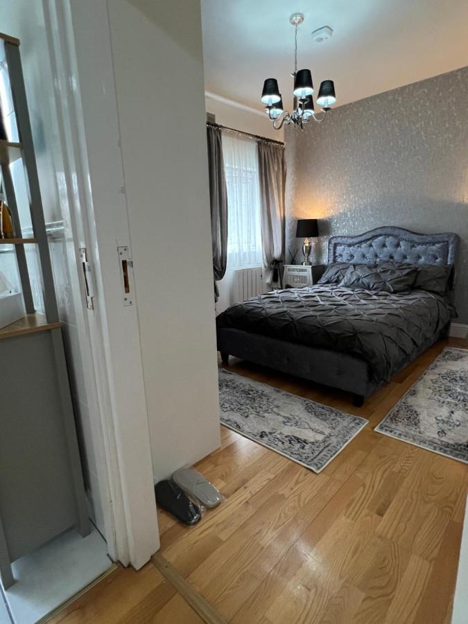 Lovely Apartment In คอร์ก ภายนอก รูปภาพ